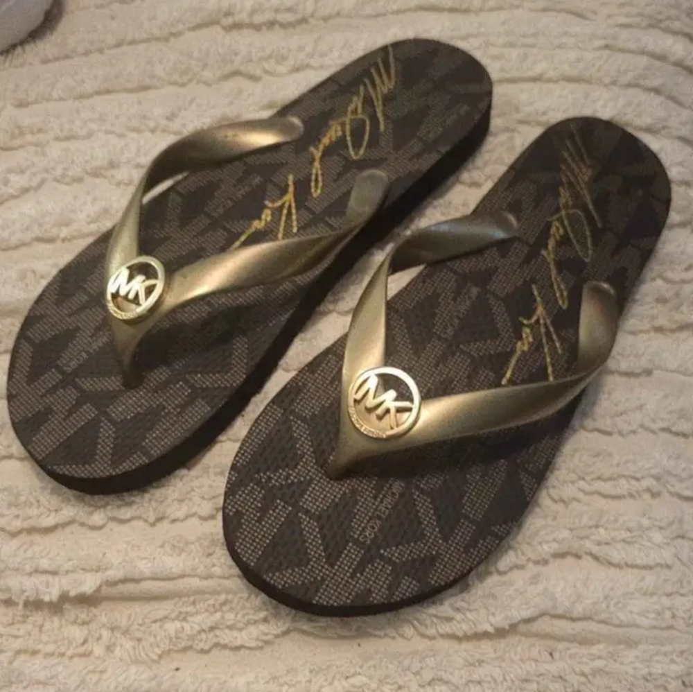 Mk Flip Flops